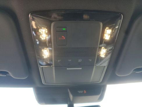 New 2026 Mitsubishi Outlander LE AWD/4WD image 33