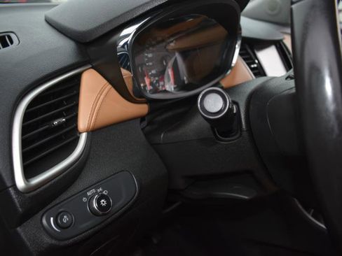 Used 2017 Chevrolet Trax LT w/ Driver Confidence Package image 27