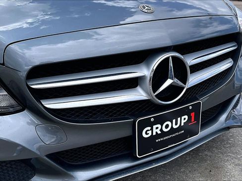 Used 2018 Mercedes-Benz C 300 Sedan image 27