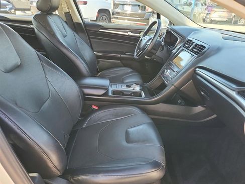 Used 2019 Ford Fusion Energi Titanium image 19
