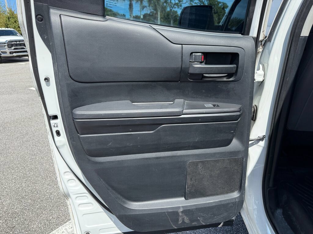 Used 2016 Toyota Tundra SR RWD image 9