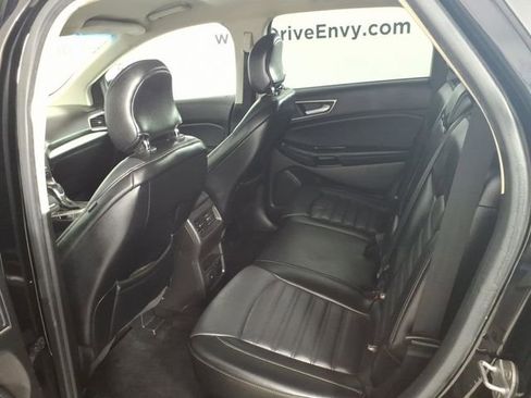 Used 2018 Ford Edge SEL w/ Equipment Group 201A AWD/4WD image 9