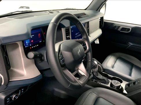 Certified 2024 Ford Bronco Outer Banks image 16