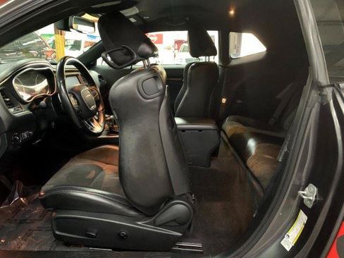 Used 2018 Dodge Challenger R/T Scat Pack w/ Leather Interior Group RWD image 40