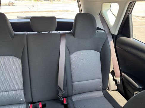 Used 2025 Kia Soul LX w/ LX Technology Package FWD image 32