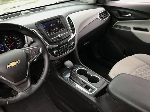 Used 2024 Chevrolet Equinox LT w/ Driver Convenience Package FWD image 10