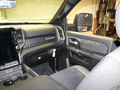 New 2026 RAM 2500 Big Horn AWD/4WD image 34