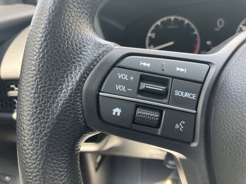 Used 2023 Honda HR-V LX image 22