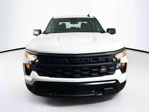 Used 2024 Chevrolet Silverado 1500 W/T w/ Trailering Package image 2