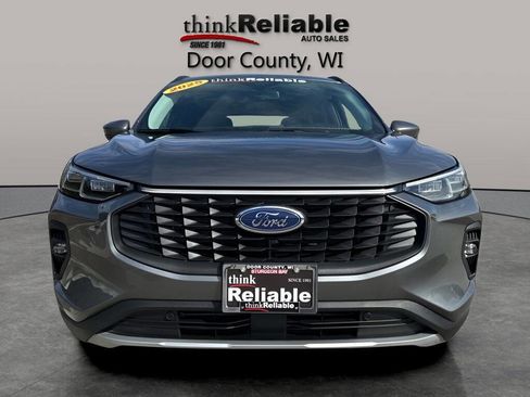 Used 2025 Ford Escape Platinum image 8