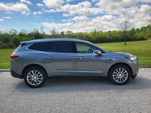 Used 2018 Buick Enclave Premium w/ Trailering Package AWD/4WD image 6