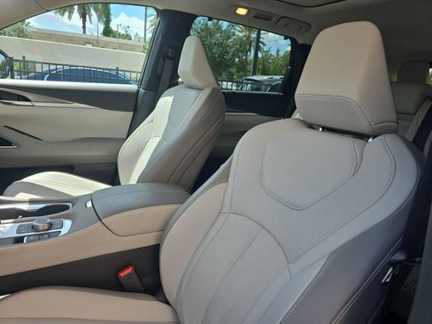Certified 2026 INFINITI QX60 Luxe w/ Cargo Package FWD image 18