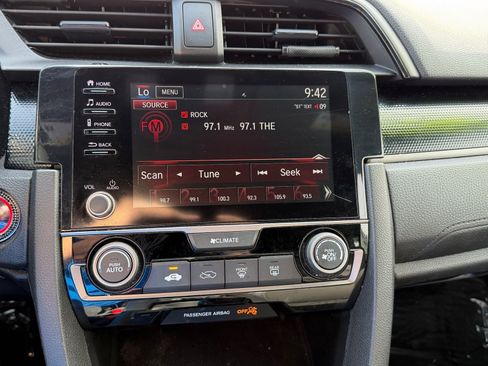 Used 2020 Honda Civic Sport image 10