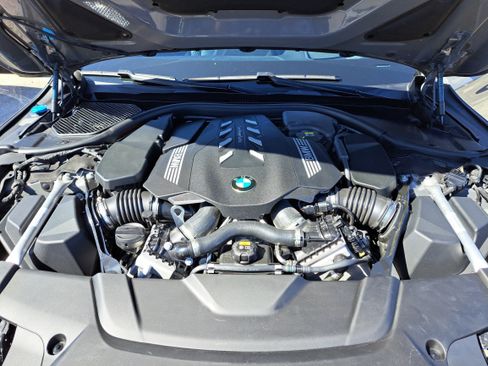 Used 2022 BMW 750i xDrive w/ Executive Package image 20