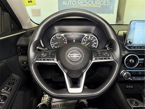 Used 2023 Nissan Sentra SV image 32