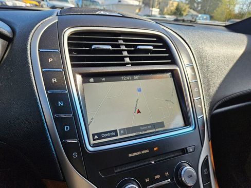 Used 2016 Lincoln MKX Reserve w/ Luxury Package AWD/4WD image 26