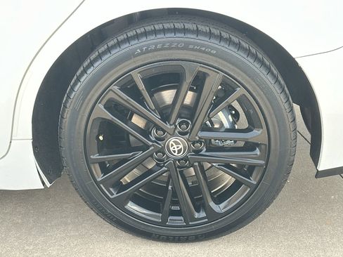 Used 2025 Toyota Camry SE FWD image 10