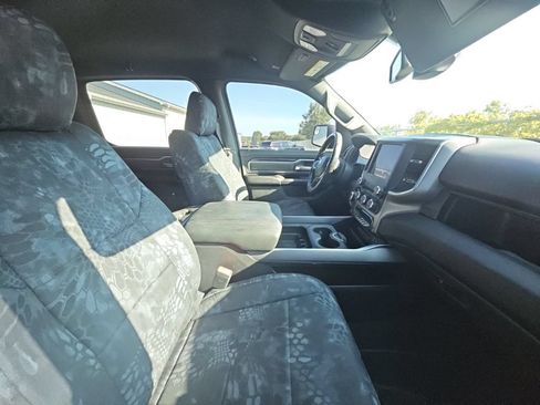 Used 2019 RAM 1500 Big Horn AWD/4WD image 4