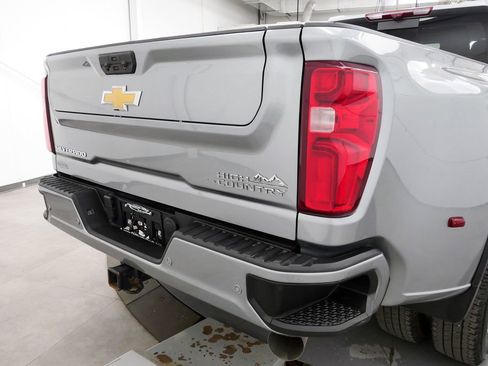 Used 2024 Chevrolet Silverado 3500 High Country w/ High Country Premium Package AWD/4WD image 36