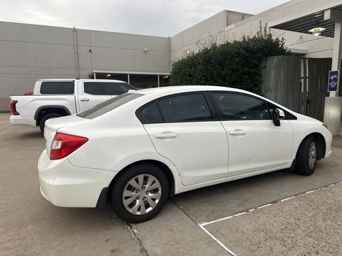Used 2012 Honda Civic LX image 5