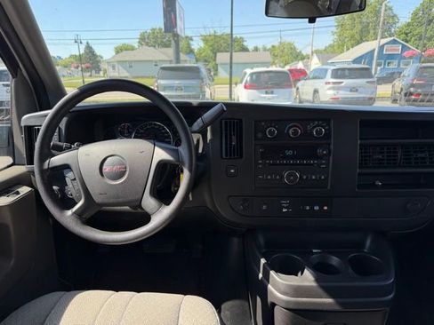 Used 2014 GMC Savana 3500 LT w/ LT Preferred Equipment Group RWD image 10