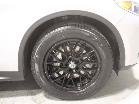 Used 2021 Alfa Romeo Stelvio Sprint w/ Sun & Sound Package AWD/4WD image 37