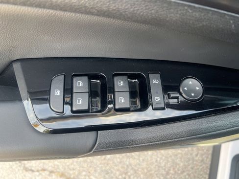 Certified 2025 Kia Sportage EX image 48