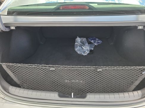 Used 2025 Hyundai Elantra Sport FWD image 8