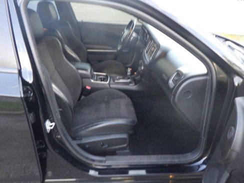 Used 2019 Dodge Charger R/T w/ Plus Group RWD image 12