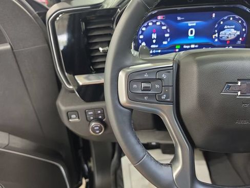 Used 2025 Chevrolet Silverado 1500 RST AWD/4WD image 16