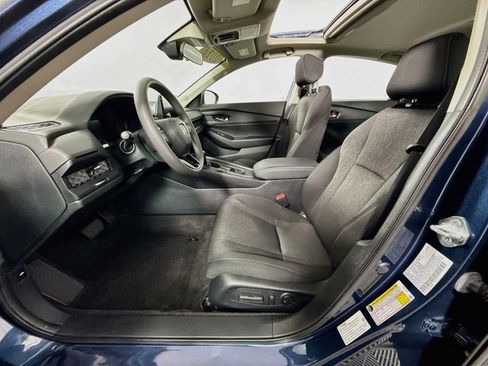Used 2024 Honda Accord EX image 19