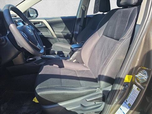 Used 2014 Toyota RAV4 XLE image 9