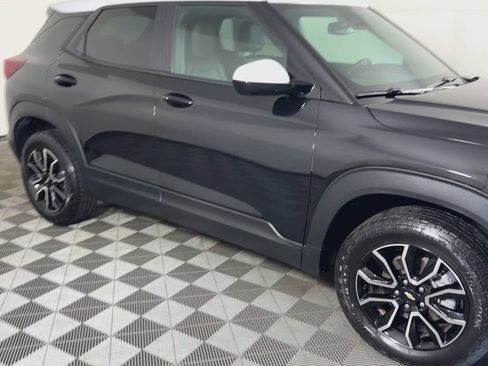 Used 2023 Chevrolet TrailBlazer ACTIV w/ Convenience Package image 12