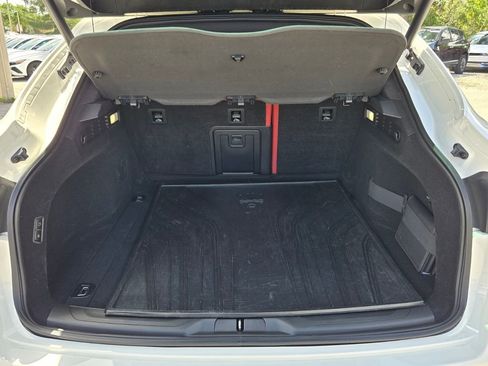 Used 2022 Maserati Levante Modena image 13