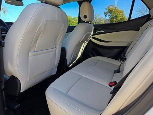 Used 2025 Buick Encore GX Sport Touring w/ Comfort Package image 28