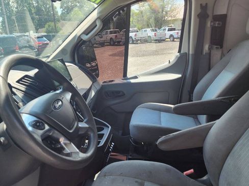 Used 2018 Ford Transit 250 148 Low Roof RWD image 8