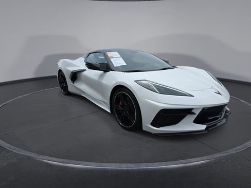 Used 2023 Chevrolet Corvette Stingray Premium Conv w/ Battery Protection Package RWD image 2