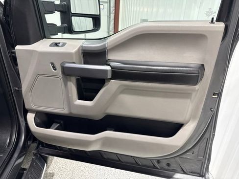 Used 2018 Ford F150 XLT w/ Equipment Group 302A Luxury AWD/4WD image 16