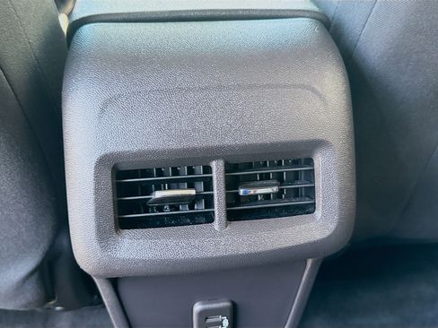 Used 2024 Chevrolet Equinox LS image 20