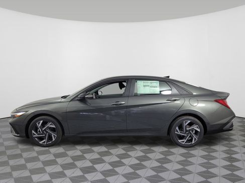 New 2025 Hyundai Elantra SEL w/ Cargo Package image 39