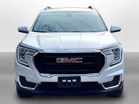 Used 2022 GMC Terrain SLE AWD/4WD image 2