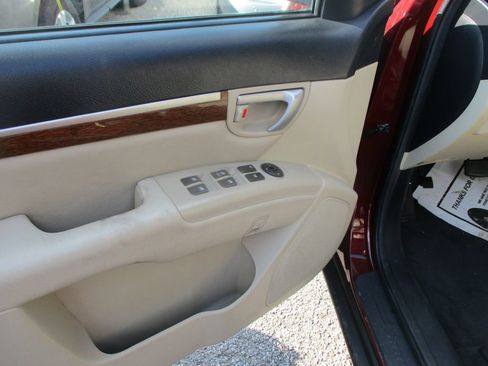Used 2008 Hyundai Santa Fe GLS image 8