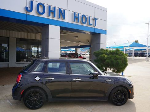 Used 2024 MINI Cooper S image 8