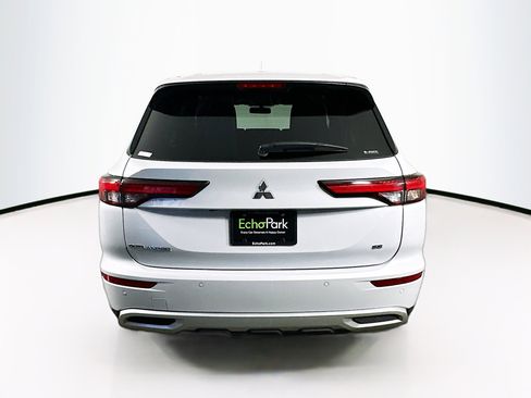 Used 2024 Mitsubishi Outlander SE image 7