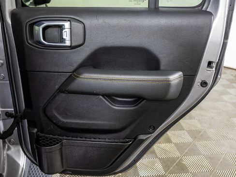 Used 2021 Jeep Wrangler Unlimited Sahara AWD/4WD image 46