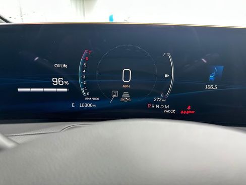 Certified 2025 Cadillac XT4 Premium Luxury image 21