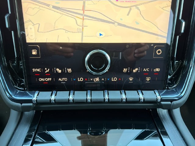 New 2026 GMC Yukon AT4 Ultimate AWD/4WD image 14