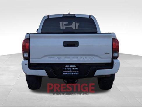 Used 2019 Toyota Tacoma TRD Off-Road image 7