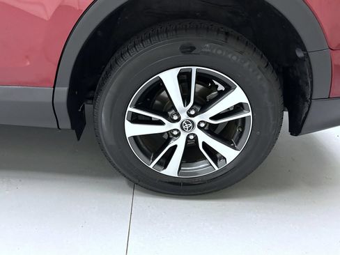 Used 2018 Toyota RAV4 XLE FWD image 22