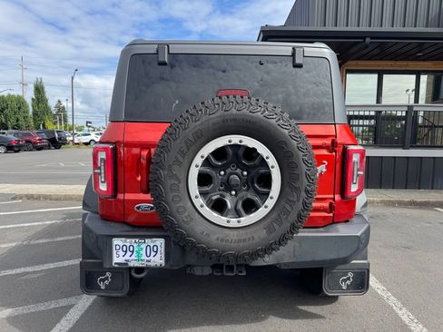 Used 2022 Ford Bronco Outer Banks w/ Sasquatch Package AWD/4WD image 6